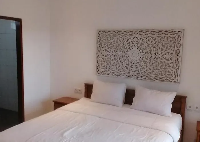 D'tegal Guest House- Tropical Courtyard In Canggu Denpasar