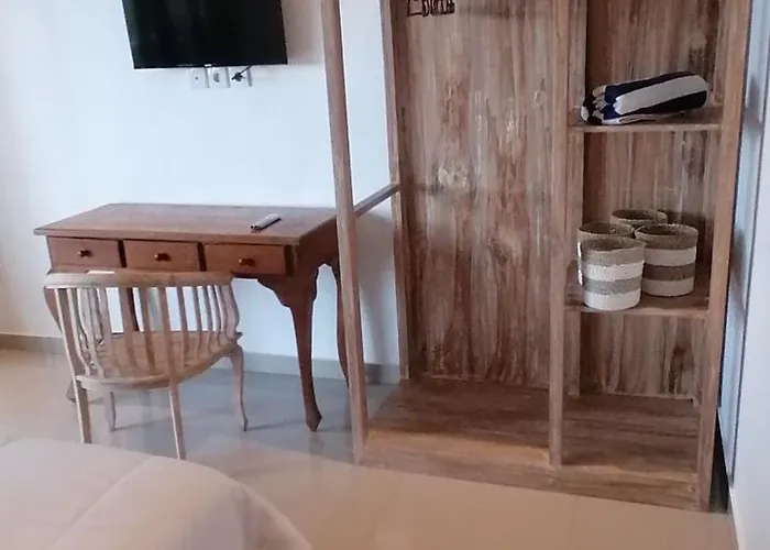 Hotel D'tegal Guest House- Tropical Courtyard In Canggu Denpasar